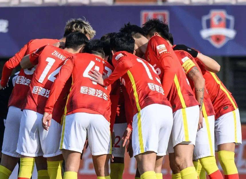 世俱杯2025-关于广州恒大队员积极备战下一场比赛，全力以赴的信息